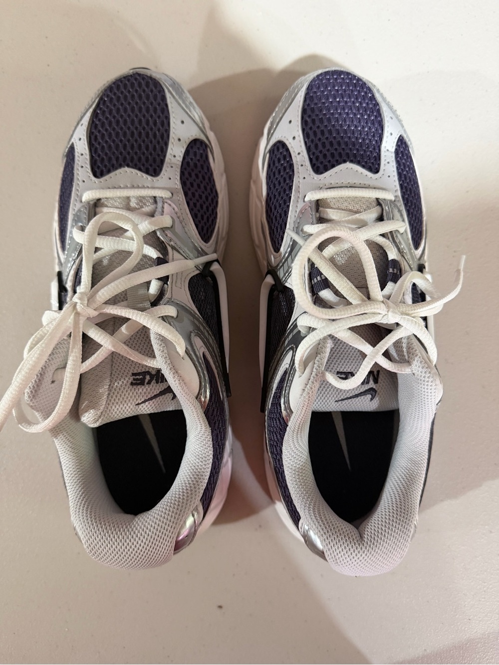 Nike Women’s White and Purple Running Sneakers 8.5